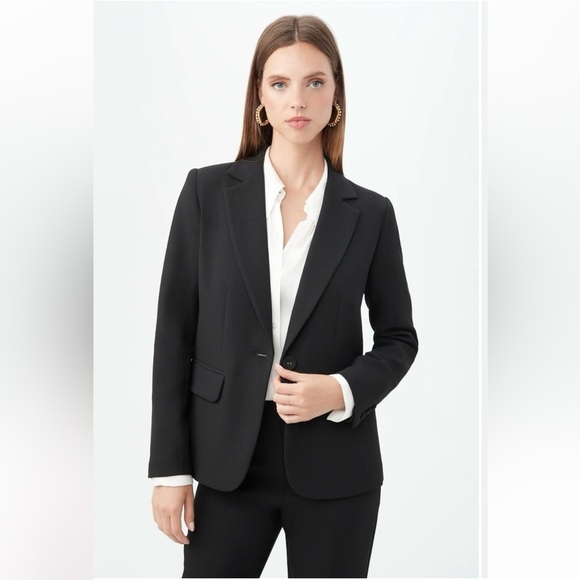 Trina Turk Jackets & Blazers - Trina Turk NAVY Habanero Blazer | 10